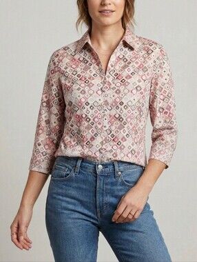NWT G.H. Bass & Co Women Blouse Medium M Pink White Geometric Tile Button Up 3/4
